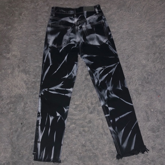 CARMAR DENIM- Black/Gray Tye Dye Girlfriend Jeans - Picture 4 of 6